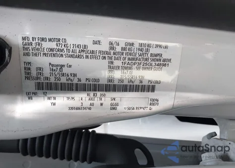 2016 Ford Focus Se z USA, uszkodzony, nr VIN 1FADP3F25GL348981